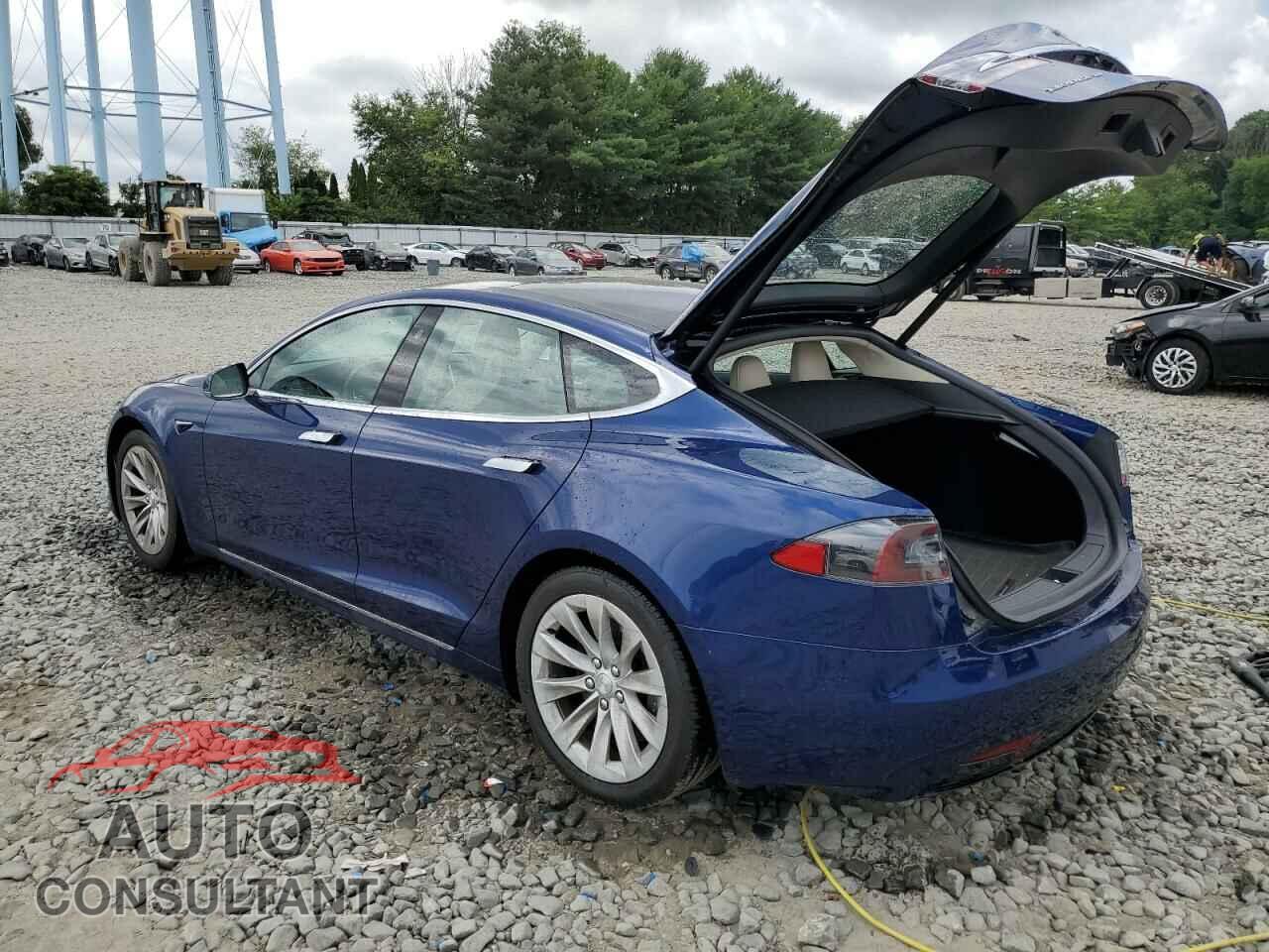 TESLA MODEL S 2017 - 5YJSA1E23HF215780