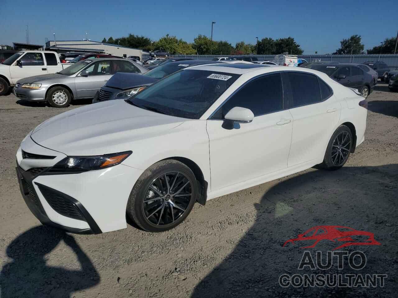 TOYOTA CAMRY 2022 - 4T1T11AK6NU047223