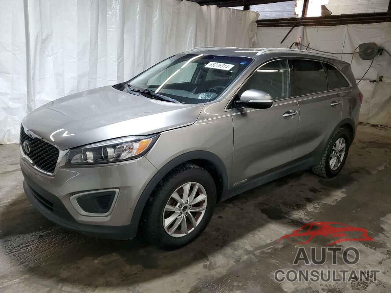 KIA SORENTO 2018 - 5XYPGDA58JG374217
