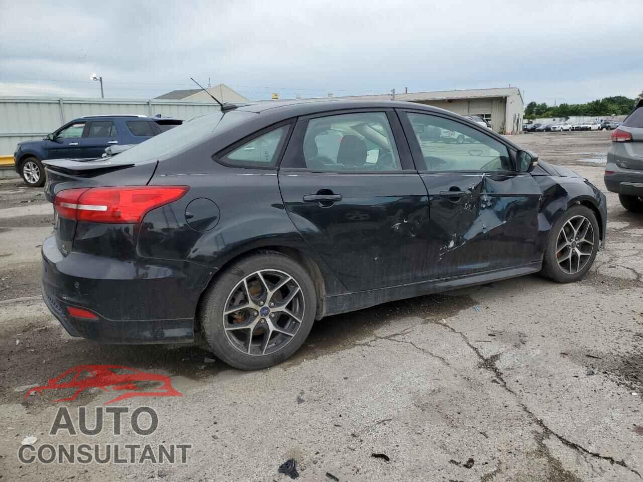 FORD FOCUS 2015 - 1FADP3FE2FL287033