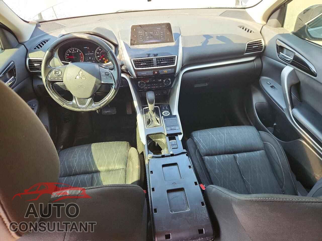 MITSUBISHI ECLIPSE 2018 - JA4AT5AA5JZ042199