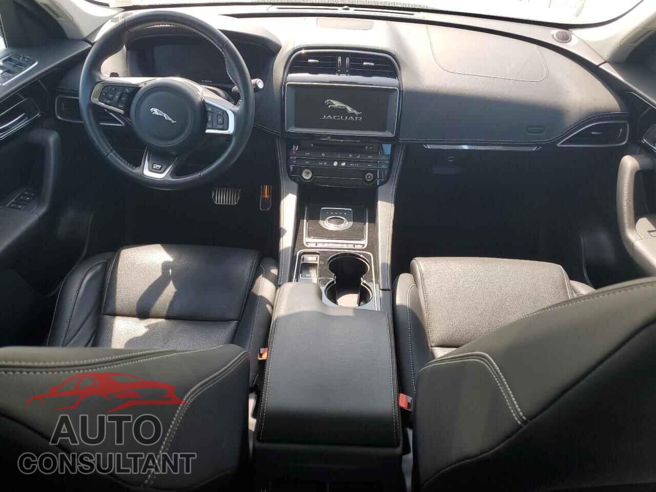JAGUAR F-PACE 2017 - SADCL2BV5HA054199