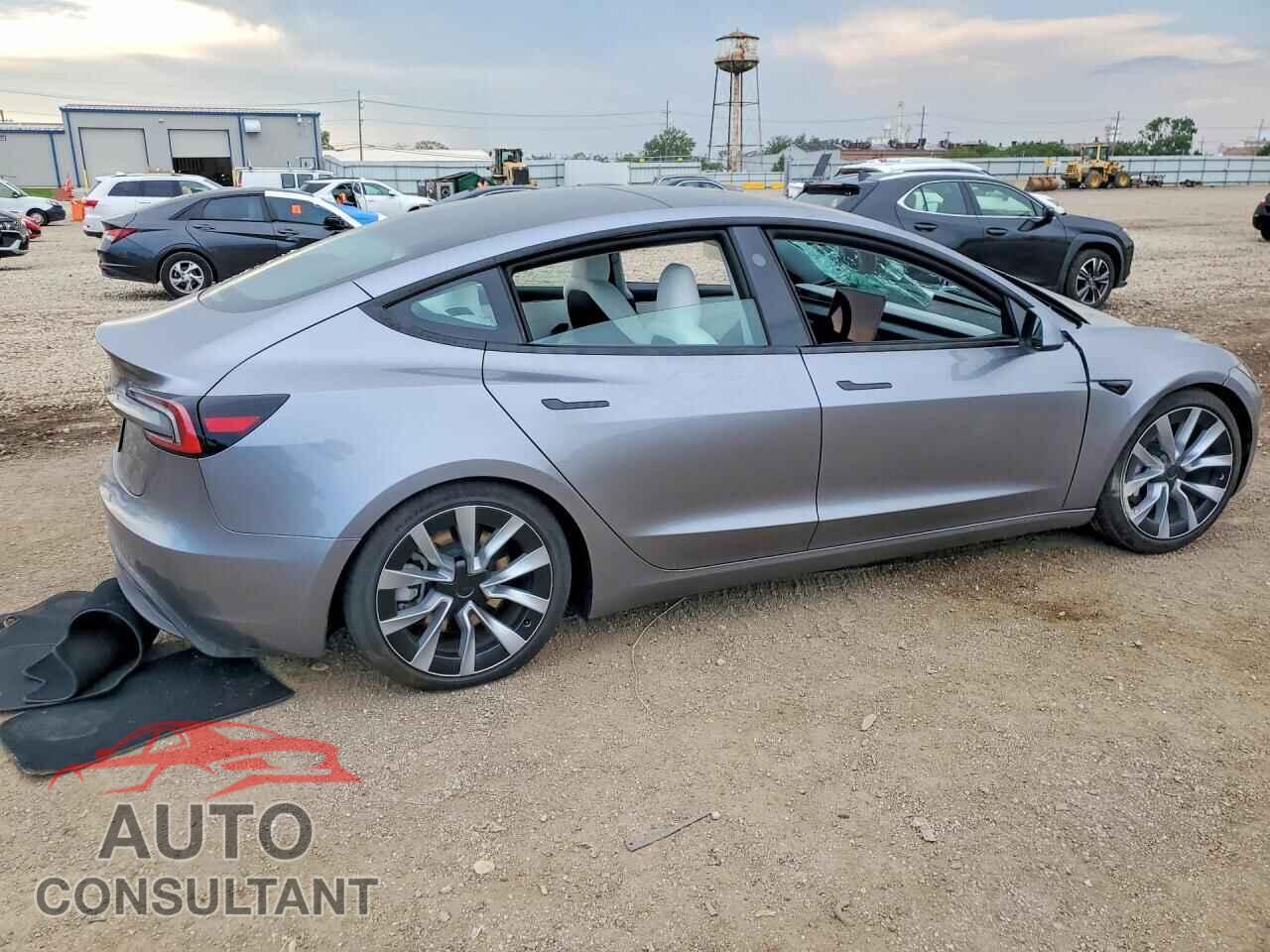 TESLA MODEL 3 2025 - 5YJ3E1EA2SF076605