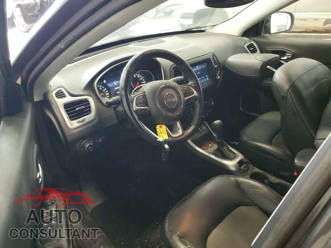 JEEP COMPASS 2018 - 3C4NJCBBXJT123473