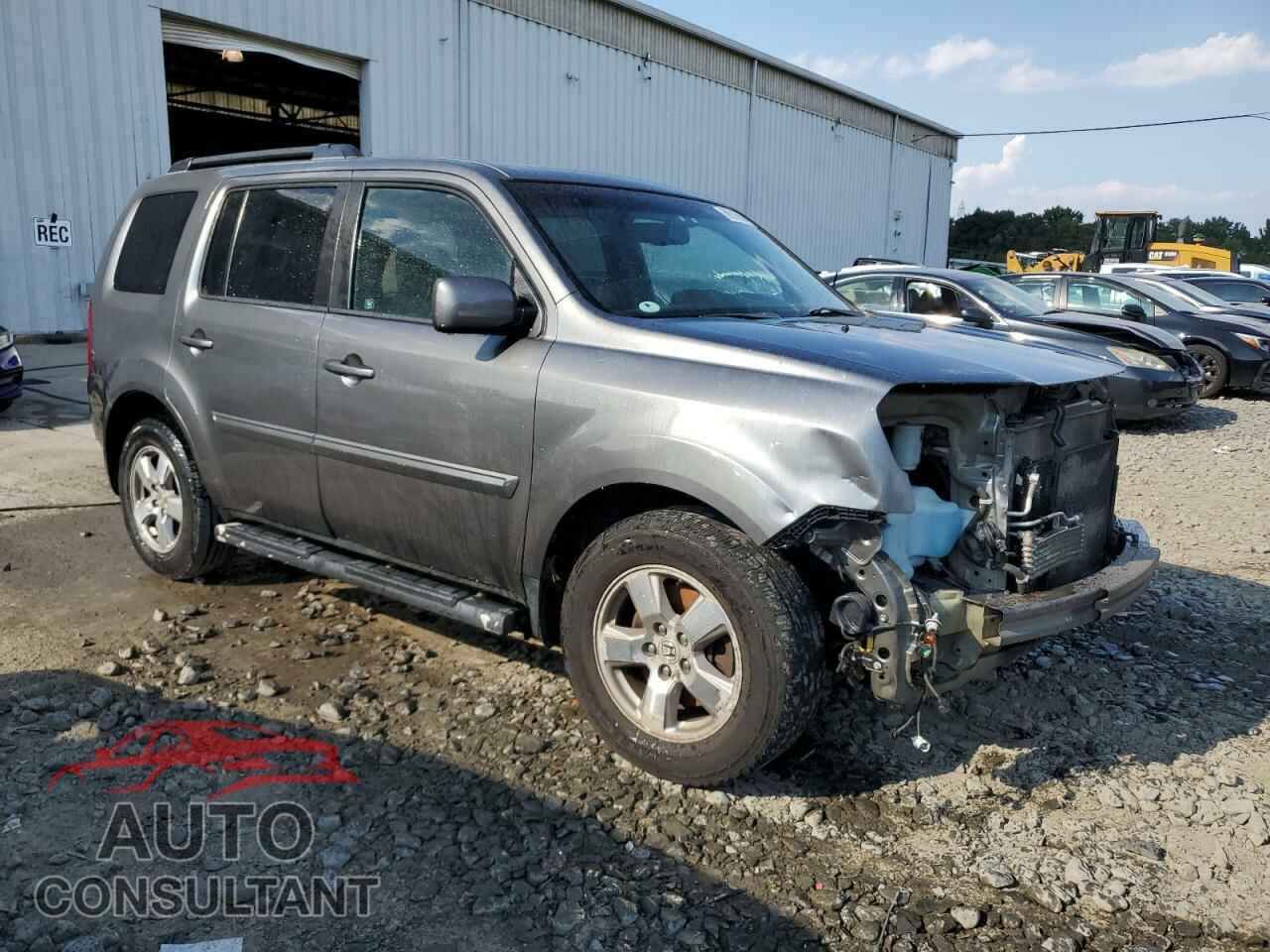 HONDA PILOT 2011 - 5FNYF4H73BB051698