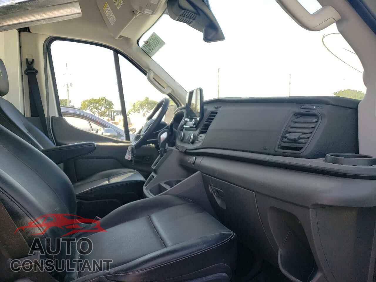 FORD TRANSIT CO 2021 - 1FTBR1C85MKA19059