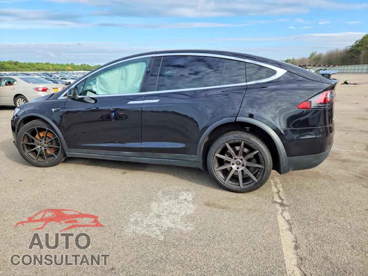 TESLA MODEL X 2018 - 5YJXCDE2XJF112251