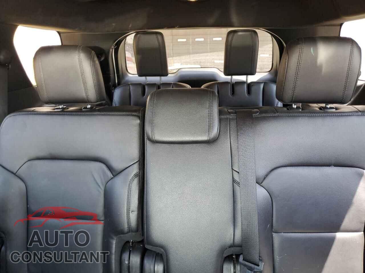FORD EXPLORER 2017 - 1FM5K8D88HGE35880