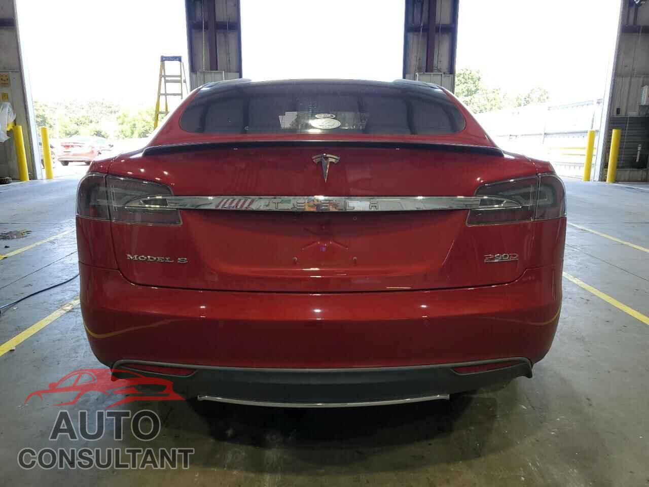 TESLA MODEL S 2015 - 5YJSA1E48FF119111