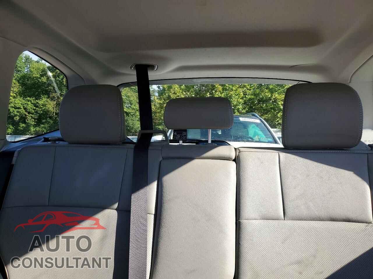 SUBARU FORESTER 2016 - JF2SJAKC4GH409229