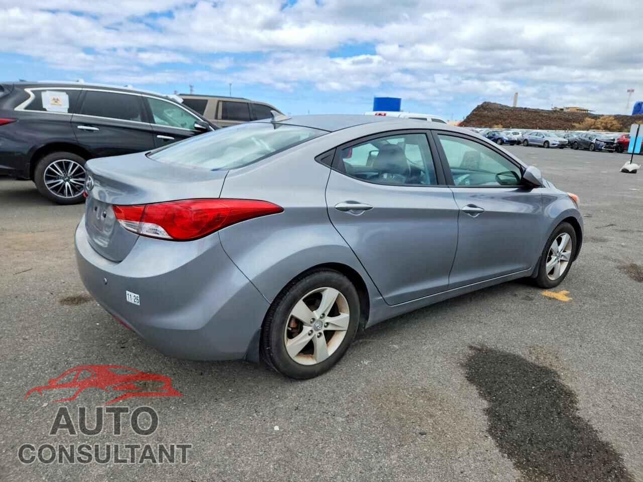 HYUNDAI ELANTRA 2013 - KMHDH4AE3DU979468