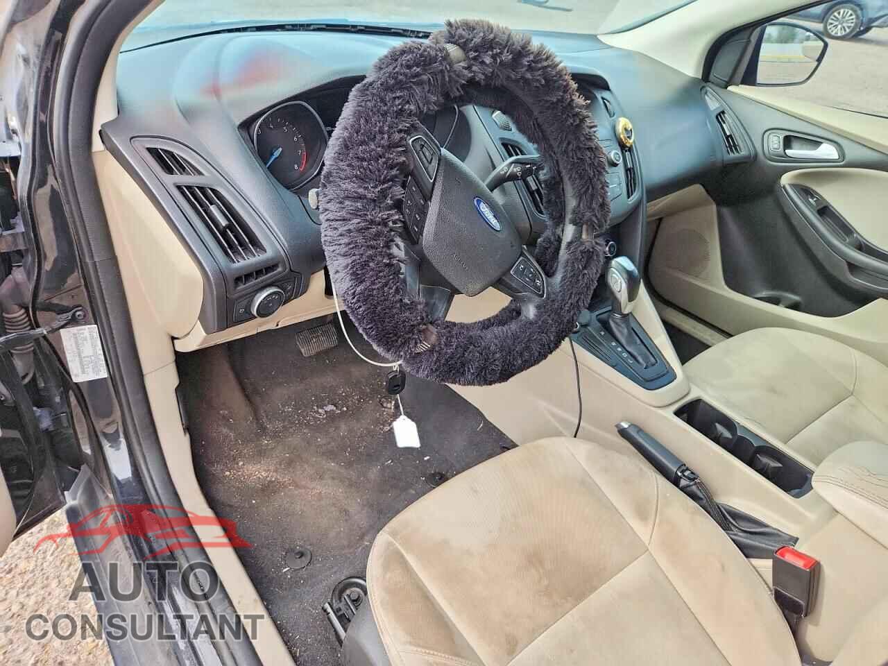 FORD FOCUS 2015 - 1FADP3F20FL361958
