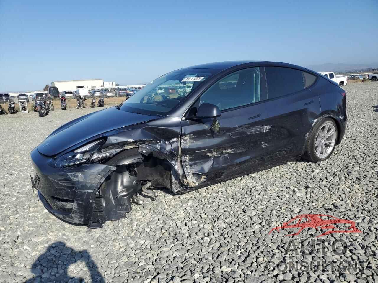 TESLA MODEL Y 2024 - 7SAYGDEE5RF032390