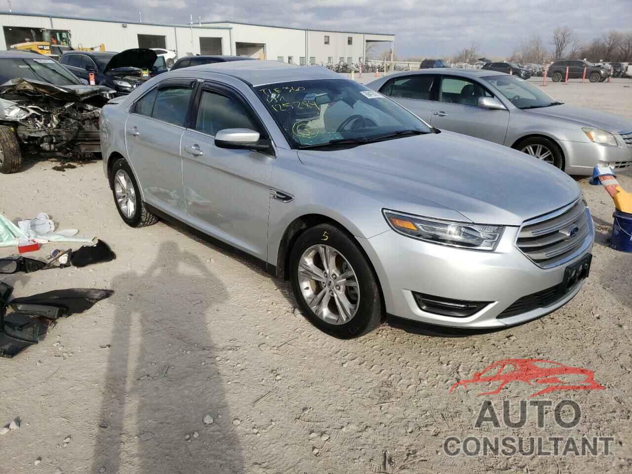 FORD TAURUS 2018 - 1FAHP2E86JG125284