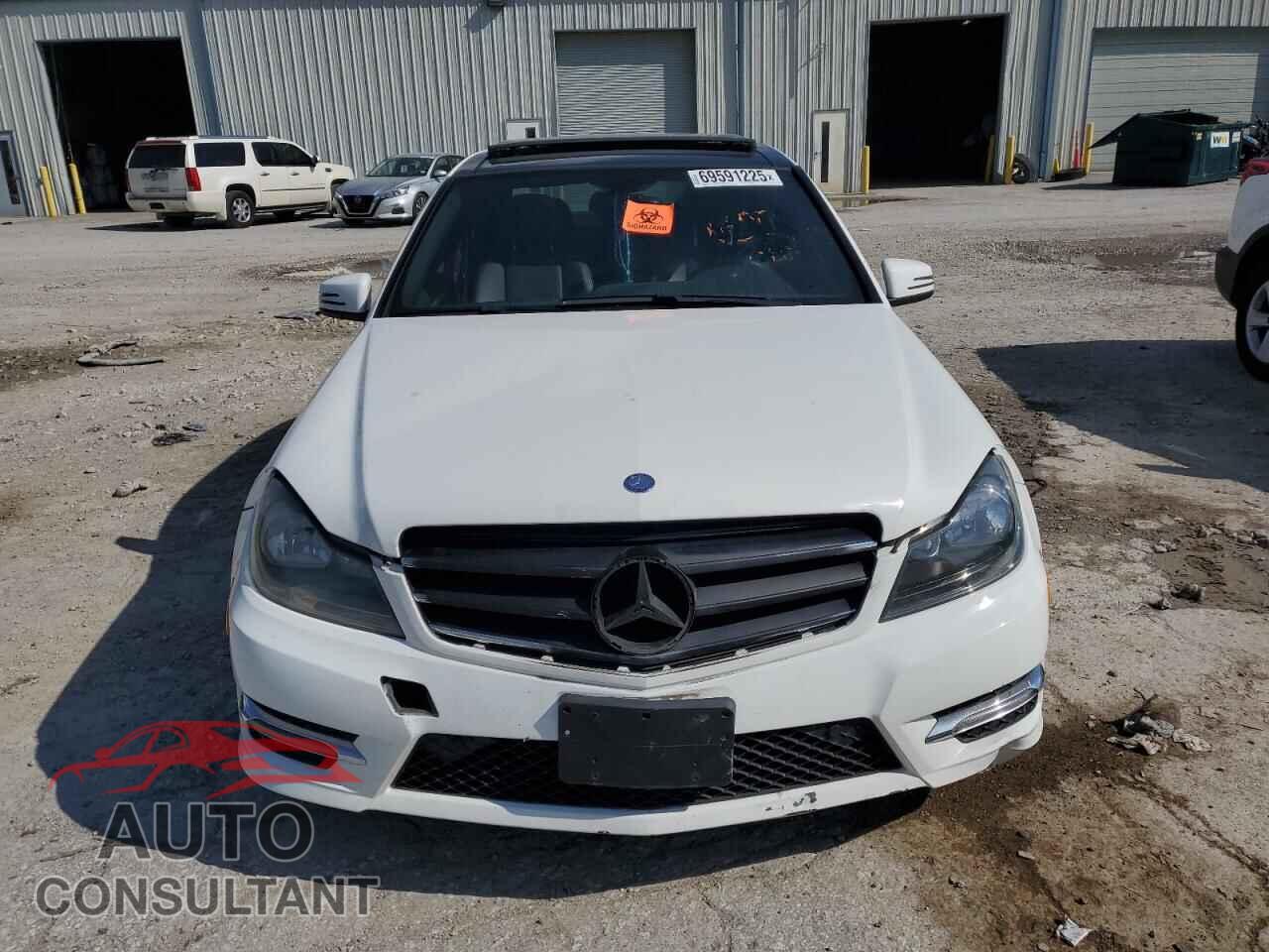 MERCEDES-BENZ C-CLASS 2014 - WDDGF8AB4EA963177