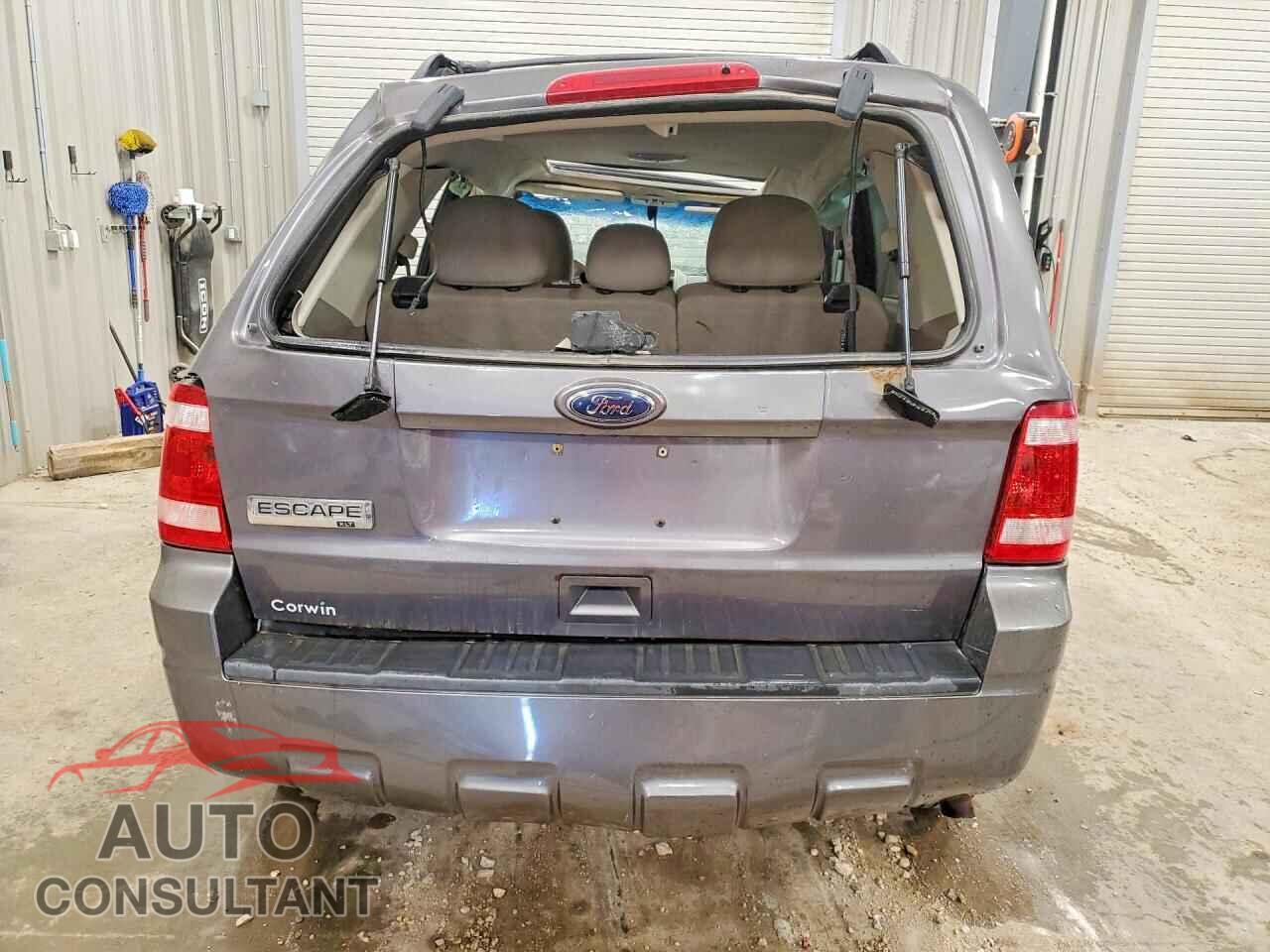 FORD ESCAPE 2010 - 1FMCU9D73AKD11372