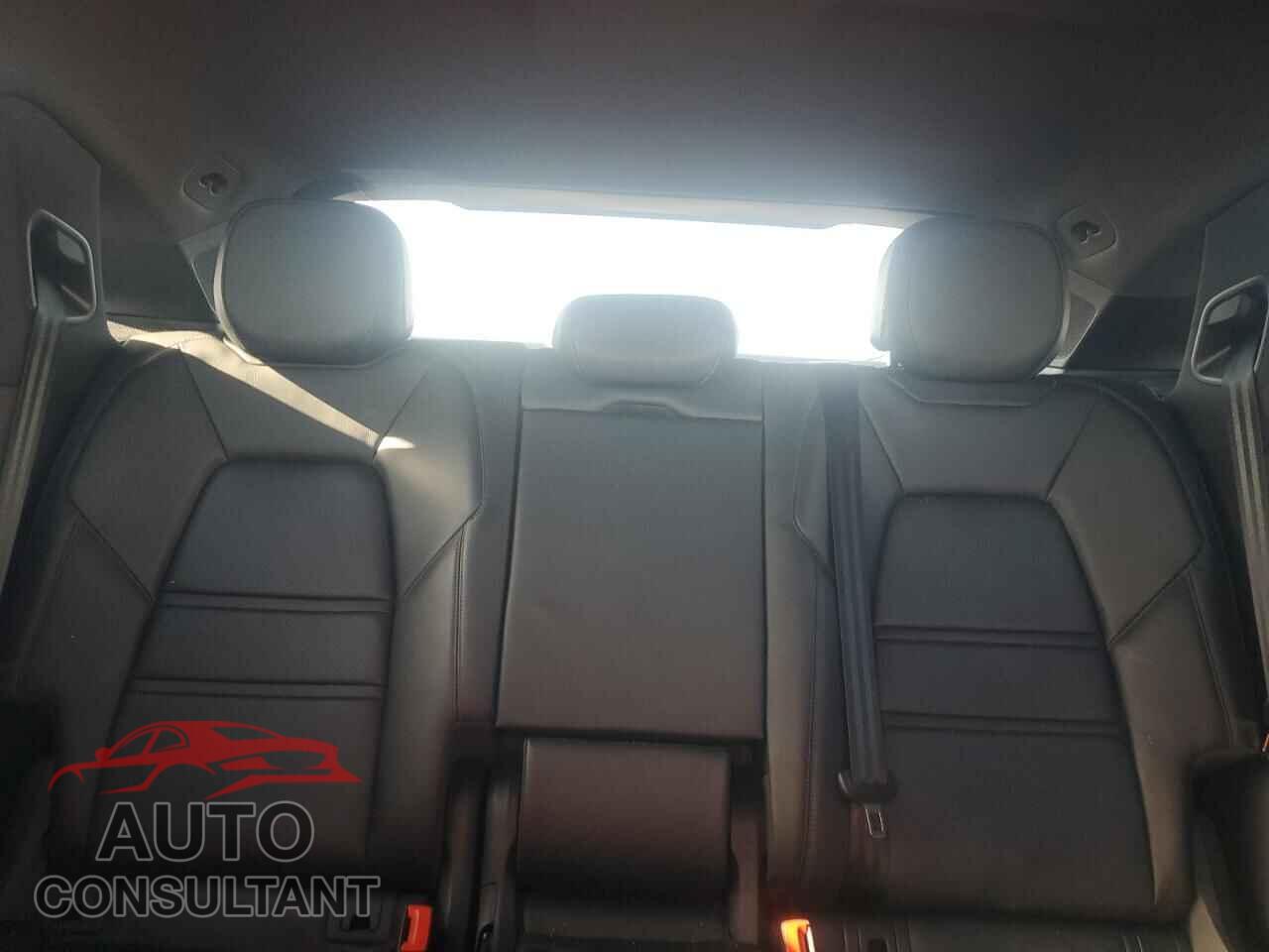 PORSCHE CAYENNE 2021 - WP1BA2AY7MDA43012