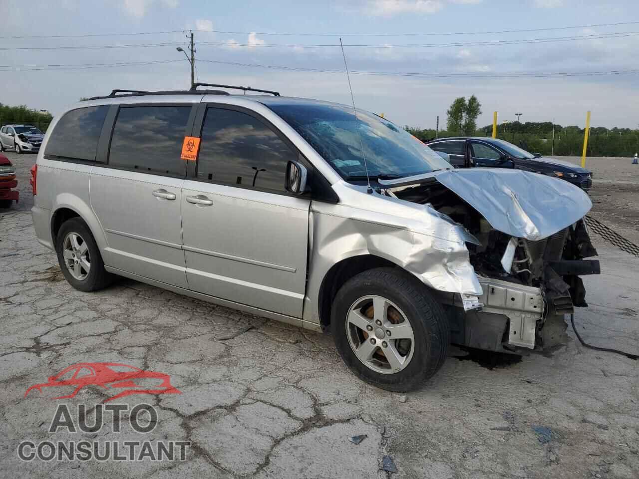 DODGE CARAVAN 2011 - 2D4RN3DG1BR640456