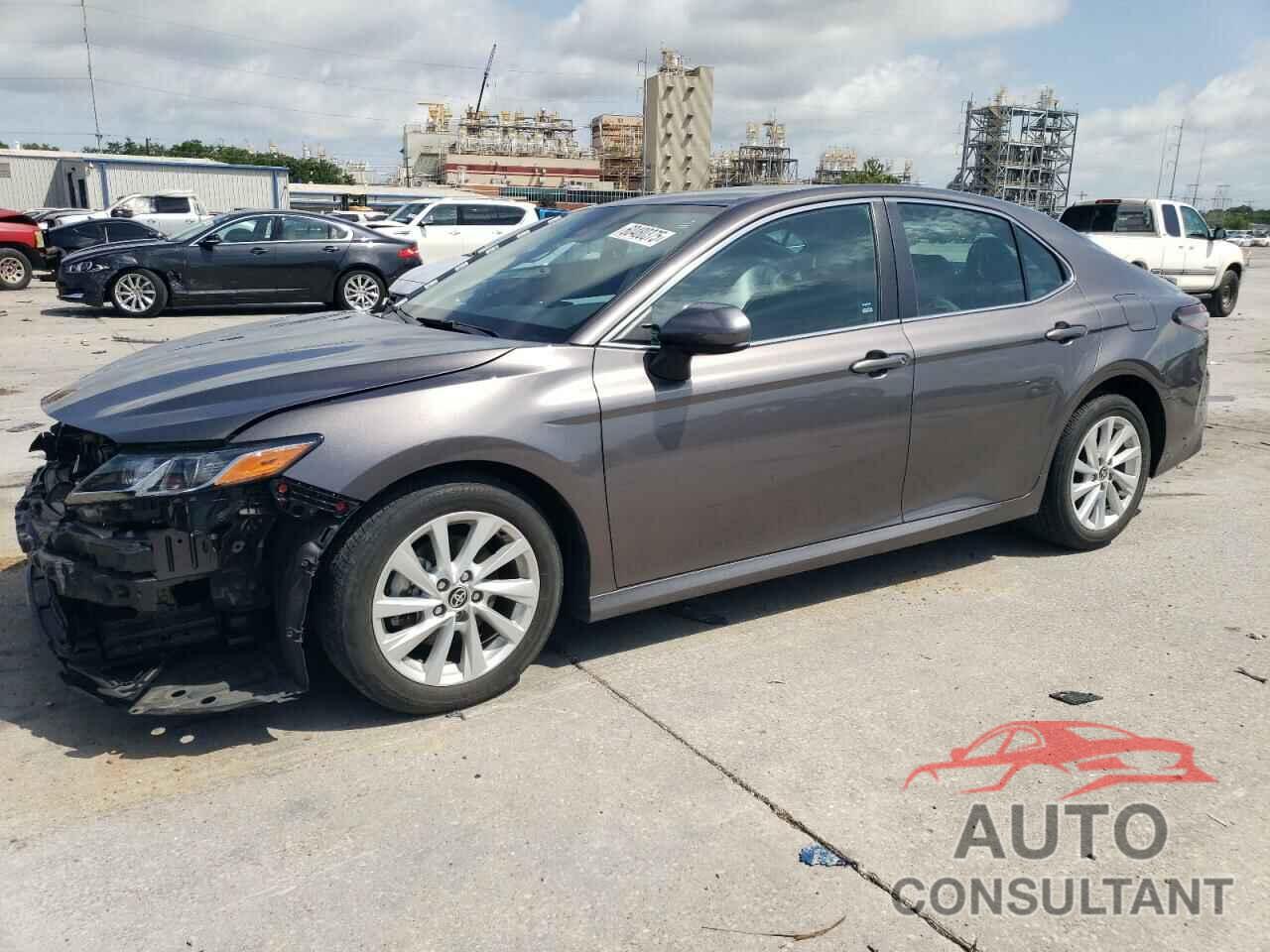 TOYOTA CAMRY 2022 - 4T1C11AK3NU698468