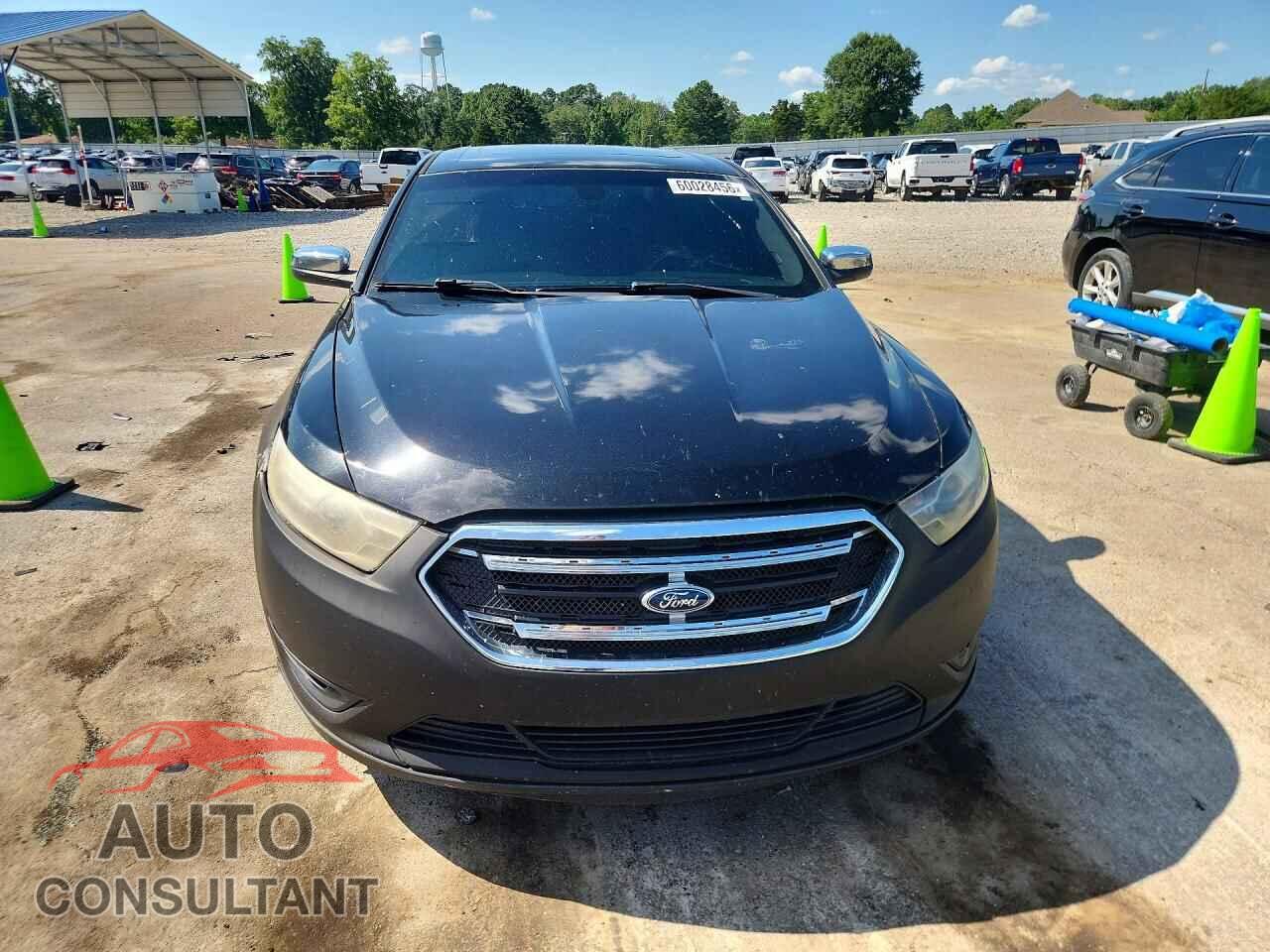 FORD TAURUS 2013 - 1FAHP2F80DG157263