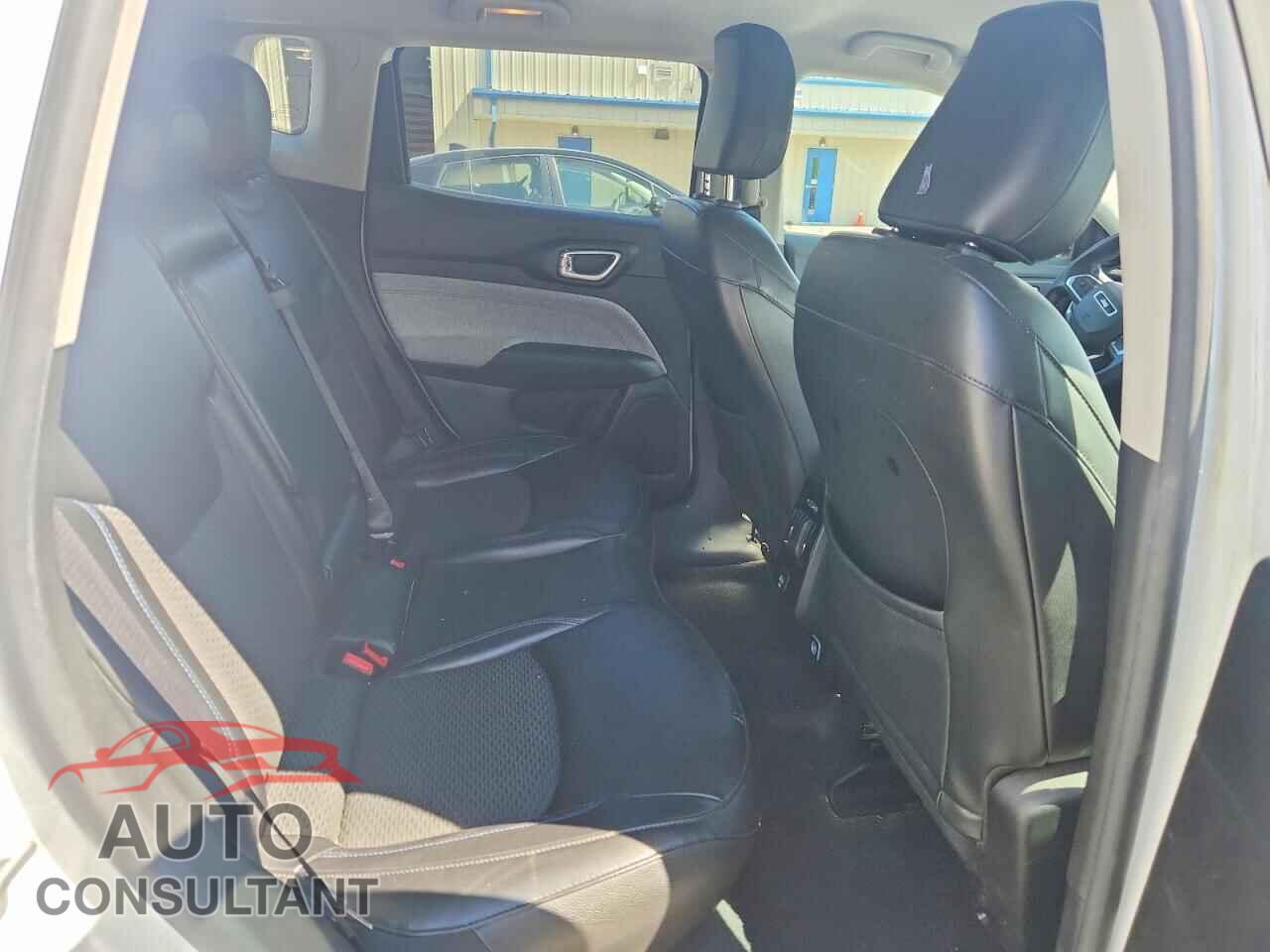 JEEP COMPASS 2022 - 3C4NJDBB1NT230729