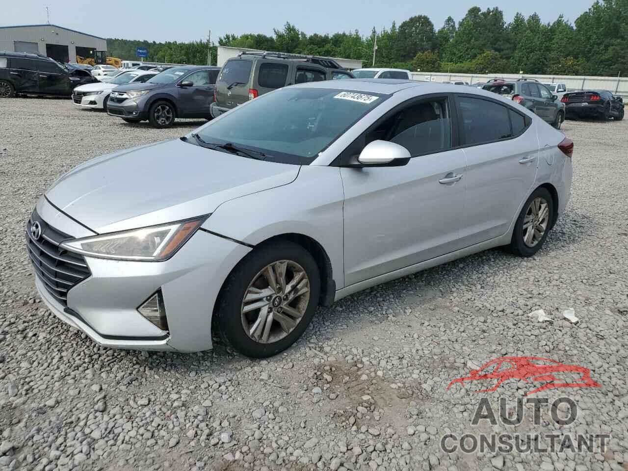 HYUNDAI ELANTRA 2019 - KMHD84LF1KU878979