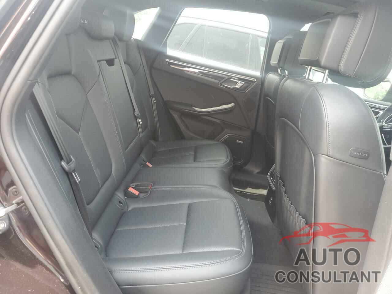 PORSCHE MACAN 2022 - WP1AG2A53NLB22118