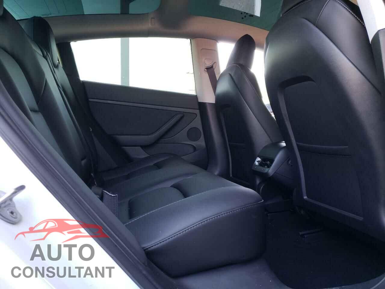 TESLA MODEL 3 2022 - 5YJ3E1EB7NF210828