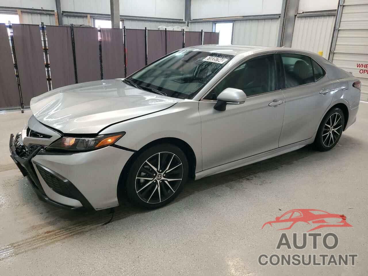 TOYOTA CAMRY 2022 - 4T1G11AK8NU018999