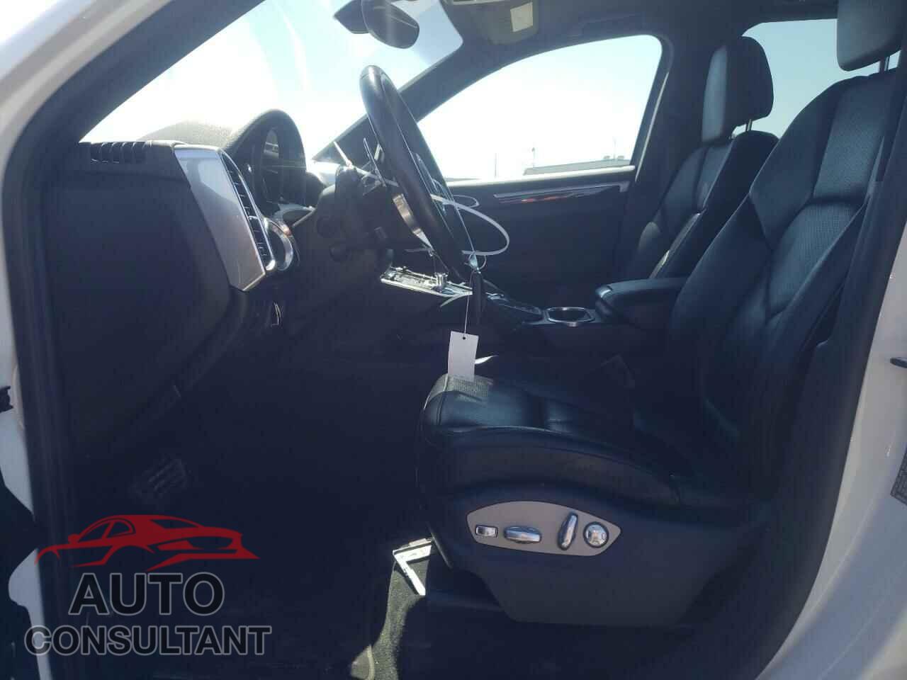 PORSCHE CAYENNE 2016 - WP1AA2A20GLA10662
