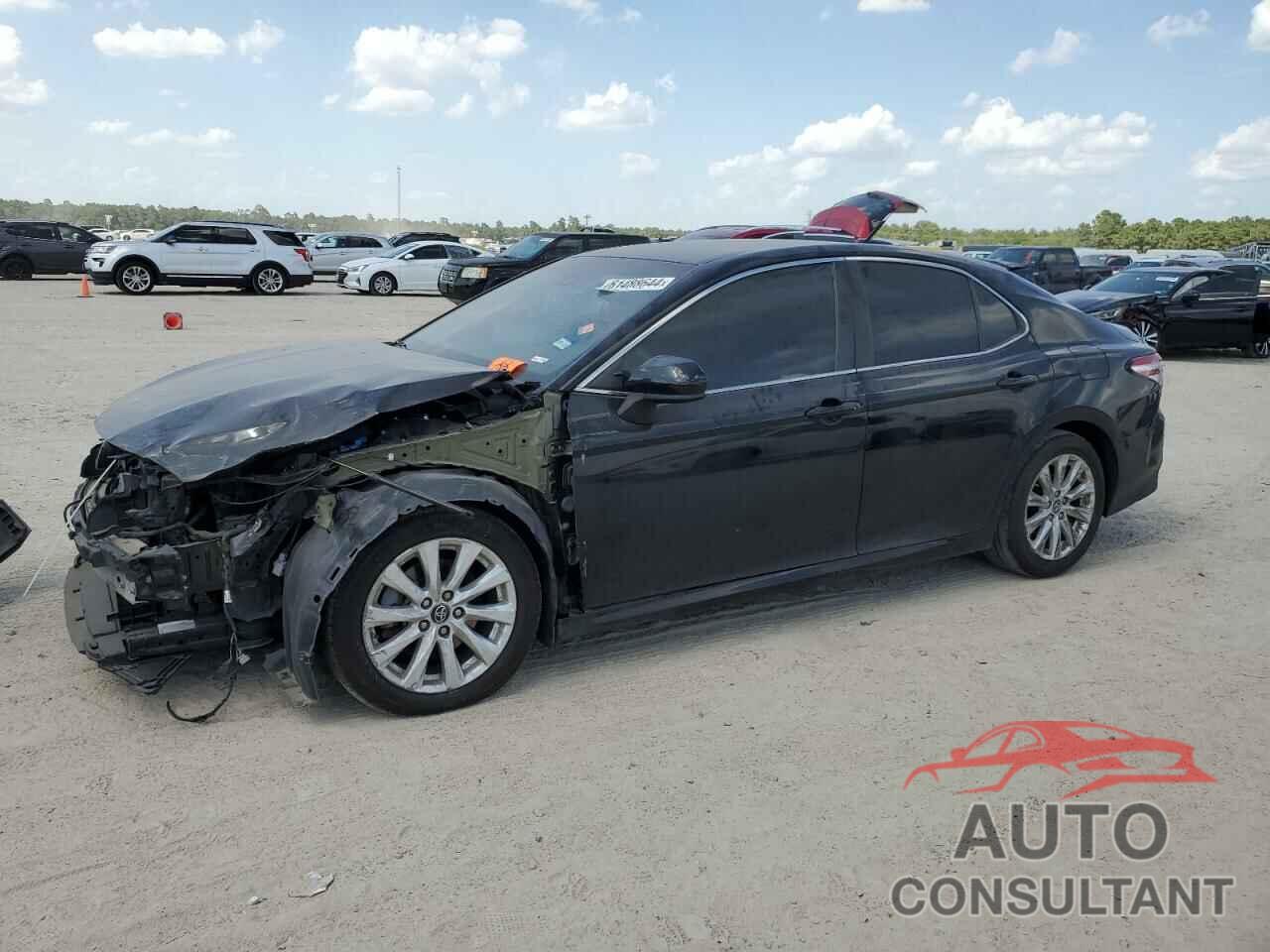 TOYOTA CAMRY 2018 - 4T1B11HKXJU668976