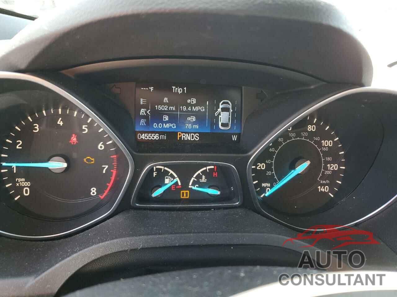FORD ESCAPE 2017 - 1FMCU9J90HUD93954