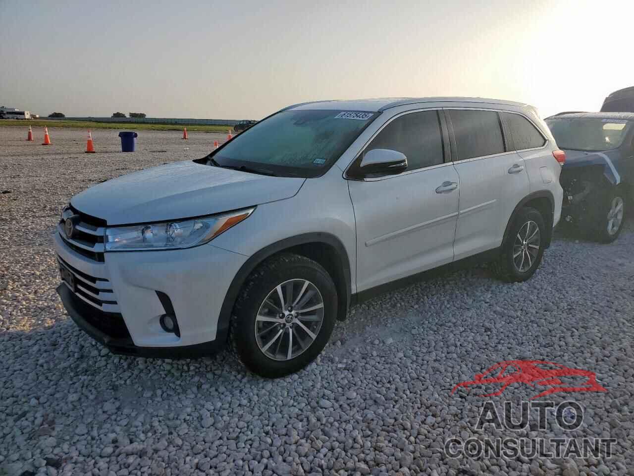 TOYOTA HIGHLANDER 2019 - 5TDKZRFHXKS307434