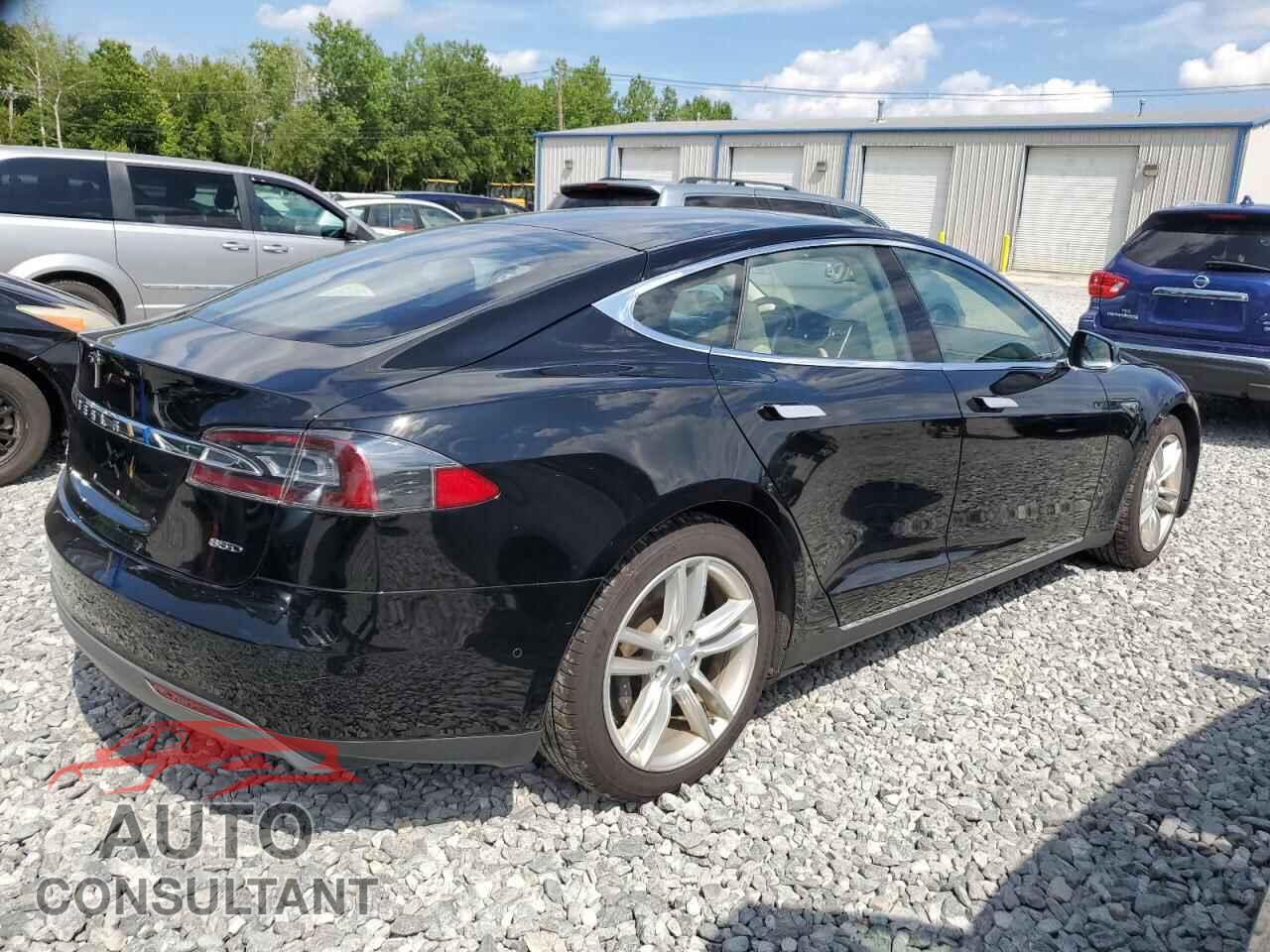 TESLA MODEL S 2015 - 5YJSA1E23FF106359