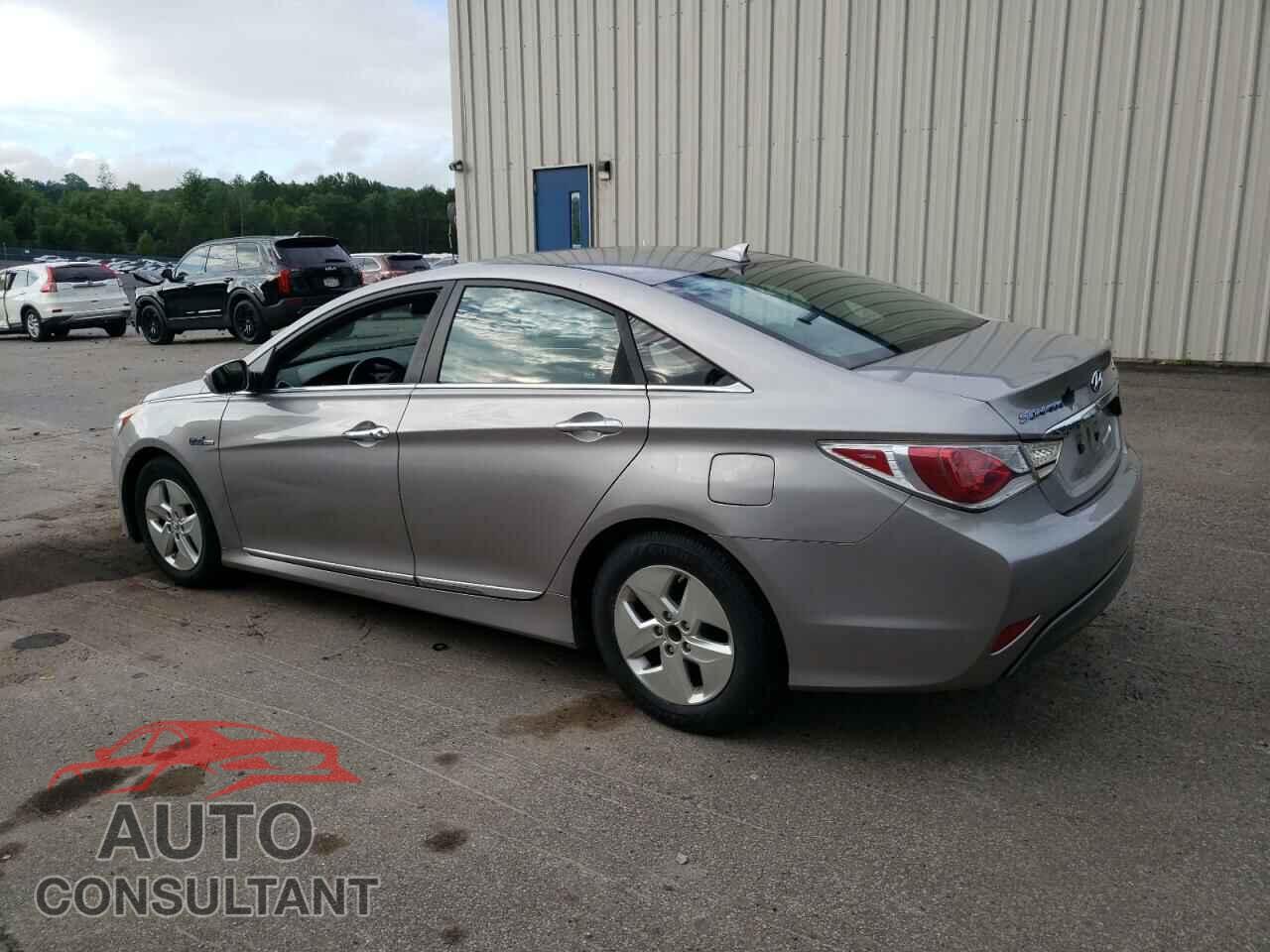 HYUNDAI SONATA 2012 - KMHEC4A48CA026345