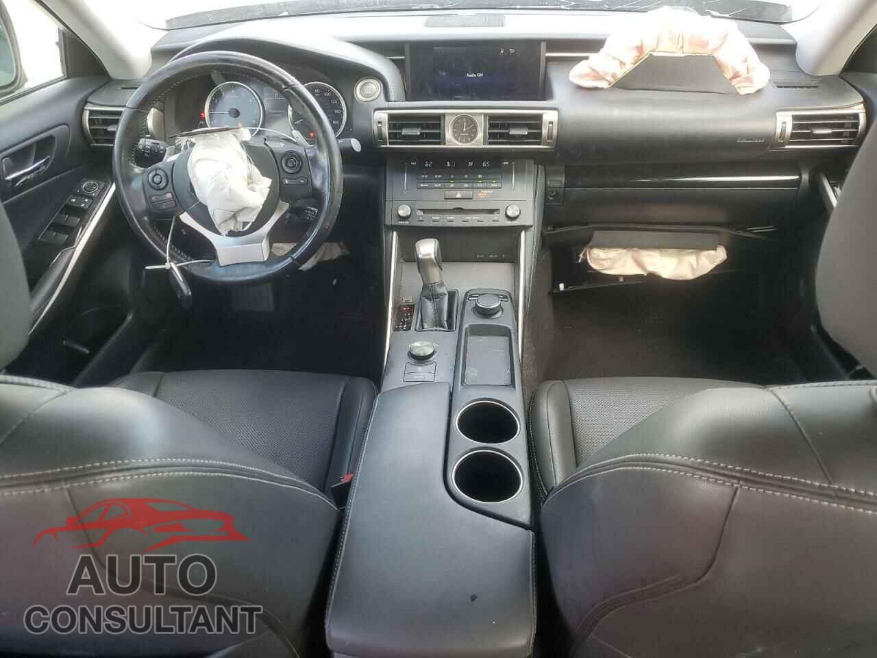 LEXUS IS 2016 - JTHBA1D28G5026283