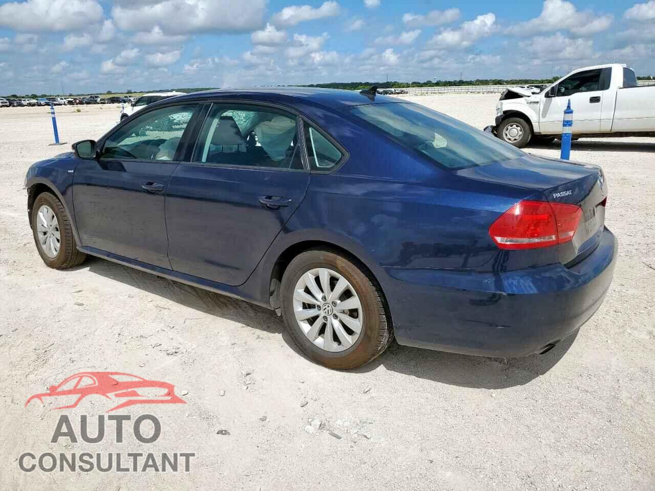 VOLKSWAGEN PASSAT 2015 - 1VWAT7A38FC089012