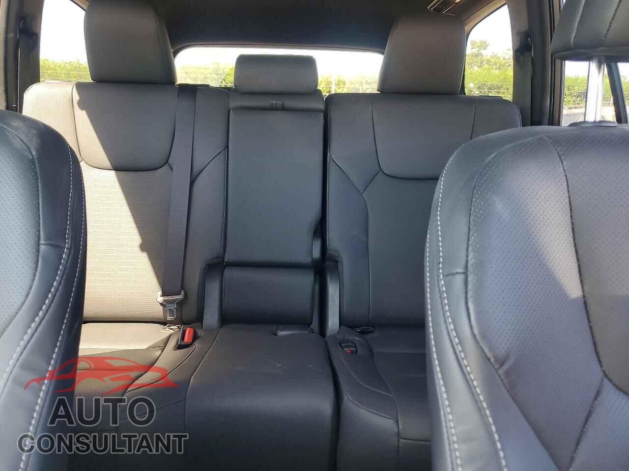 LEXUS UNKNOWN 2024 - 5TDAAAA67RS005118