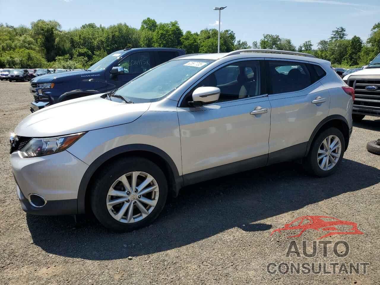 NISSAN ROGUE 2017 - JN1BJ1CR2HW118262