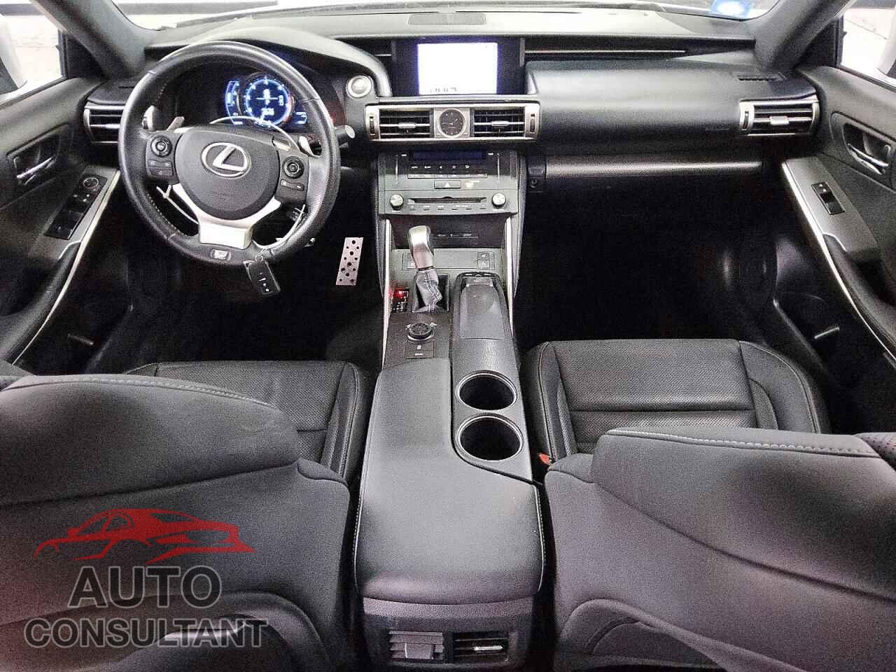 LEXUS IS 2015 - JTHCE1D25F5008833