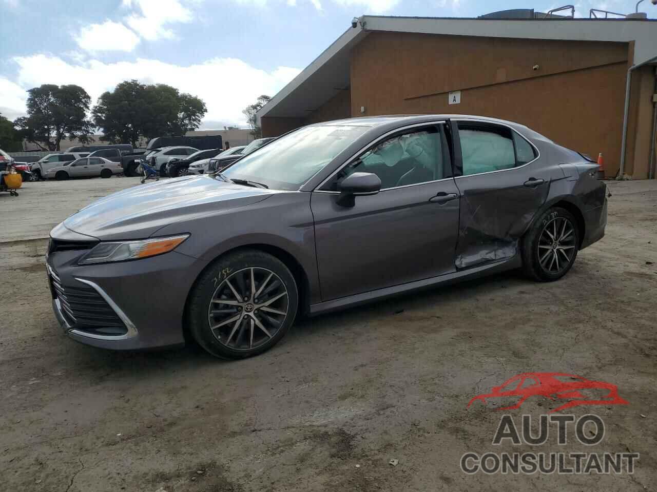 TOYOTA CAMRY 2021 - 4T1F11AKXMU614173