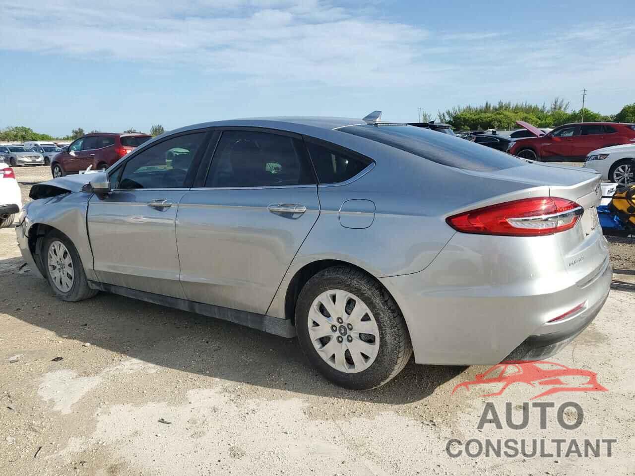 FORD FUSION 2020 - 3FA6P0G75LR220950