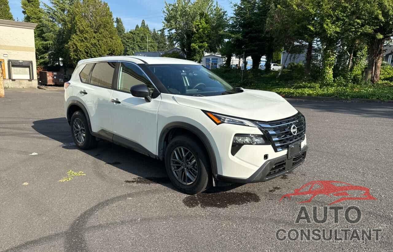 NISSAN ROGUE 2024 - 5N1BT3AB2RC732834