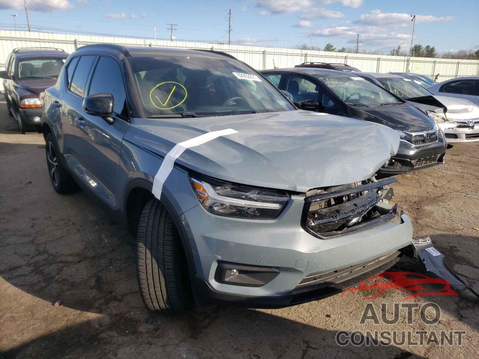 VOLVO XC40 2020 - YV4162UM2L2210150