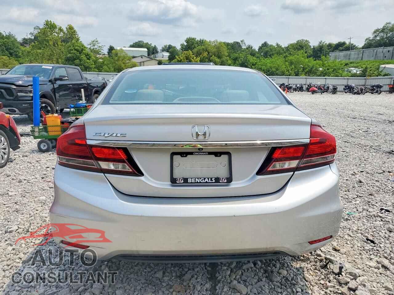 HONDA CIVIC 2013 - 19XFB2F50DE052860