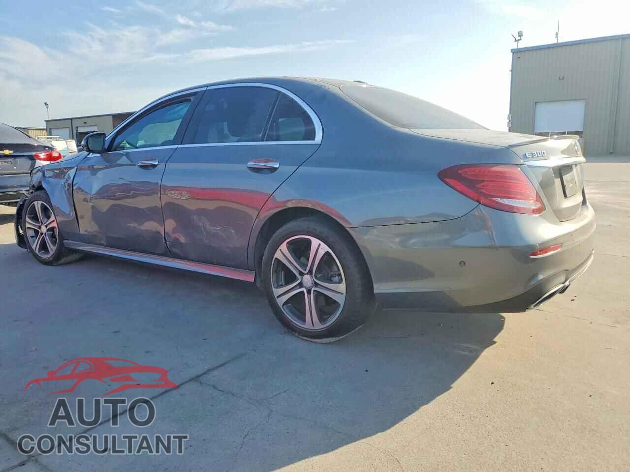 MERCEDES-BENZ E-CLASS 2017 - WDDZF4JB5HA153191