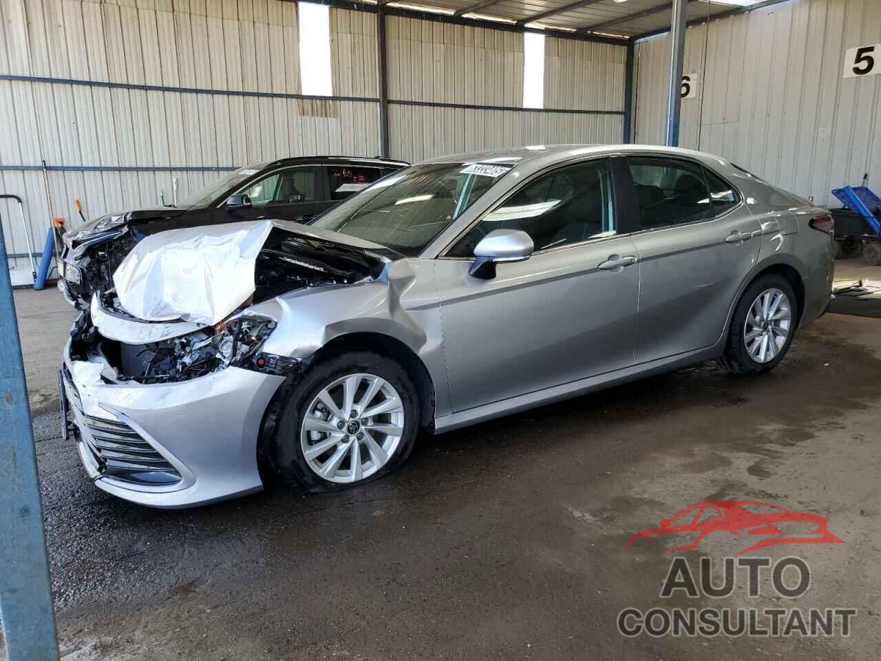 TOYOTA CAMRY 2024 - 4T1C11BK1RU117523