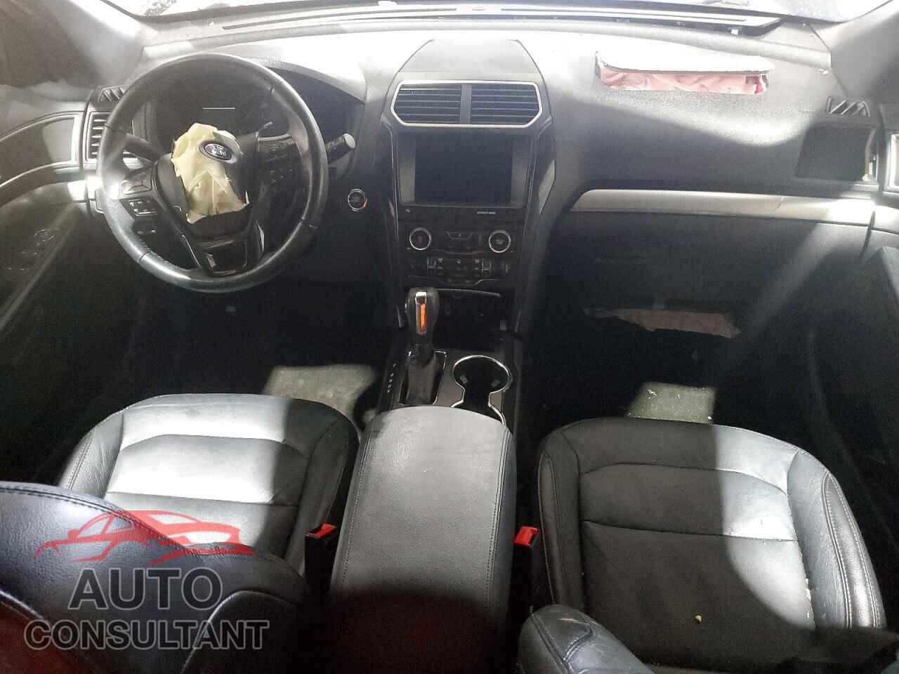 FORD EXPLORER 2018 - 1FM5K7D8XJGB96932