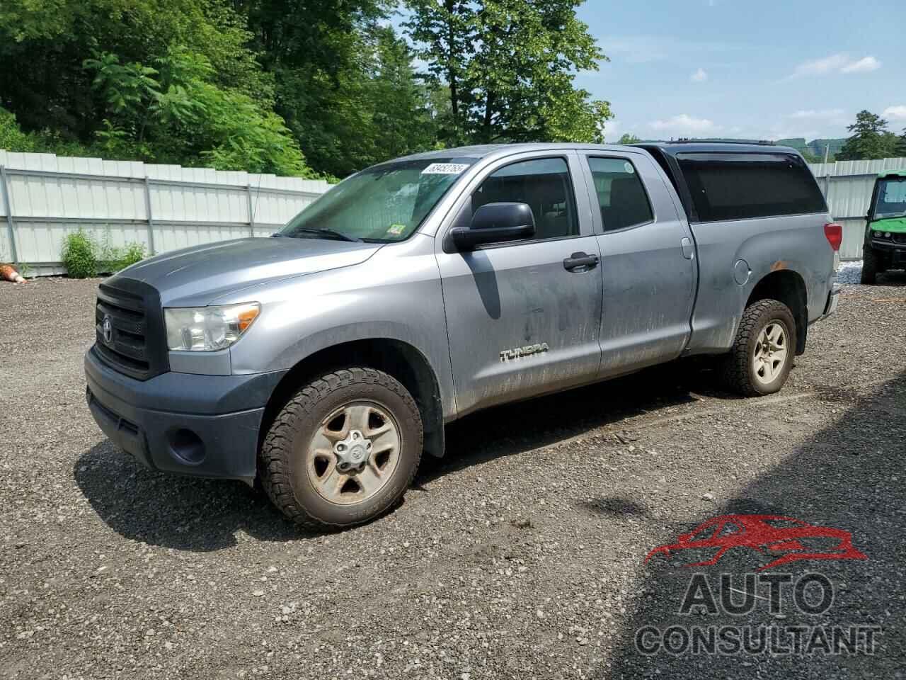 TOYOTA TUNDRA 2013 - 5TFUM5F16DX040597