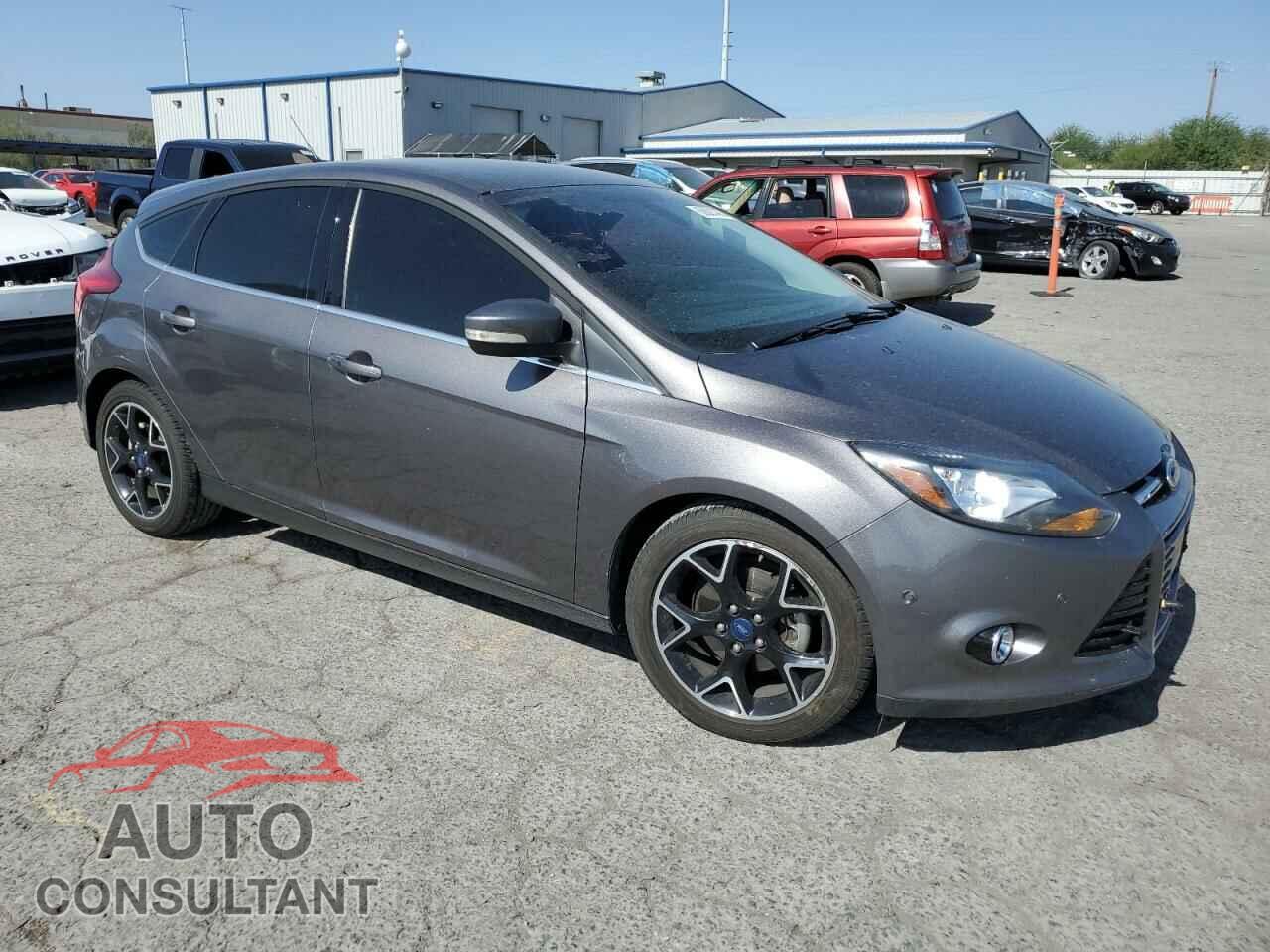 FORD FOCUS 2012 - 1FAHP3N23CL244213